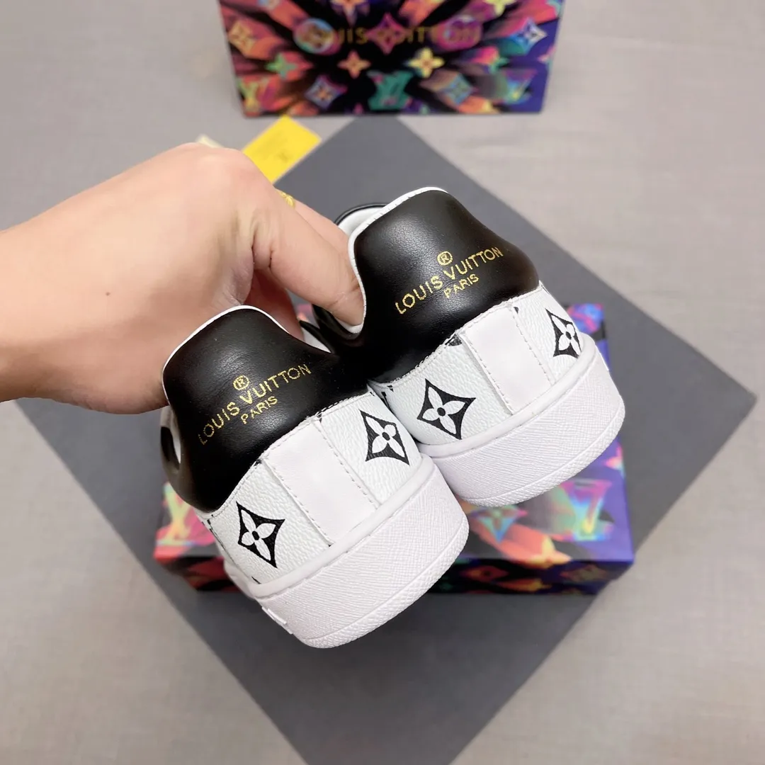 p360 🙏LV men's shoes official website has launched the latest 1:1 copy, synchronized with Hong Kong counters, and on the same catwalk; all "🍡🍡, the rubber outsole is non-slip and wear-resistant; the fabric is made of first-layer cowhide and 3D printing, sheepskin lining, comfortable to wear, attractive style, fine workmanship, with simple and neat shoe last JP, showing the boldness and toughness of men, multiple colors available Code numbers 38 to 44, 45 to 46 can be customized. No. 019